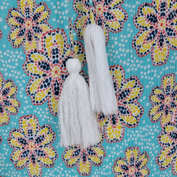 Crown & Ivy Retro Floral Print Shift Dress 8 - Picture 7 of 9